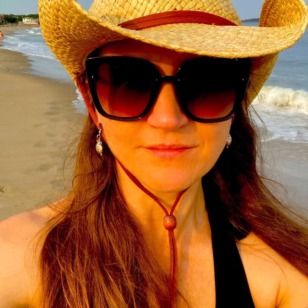 Meet your Posher, Birdie B!